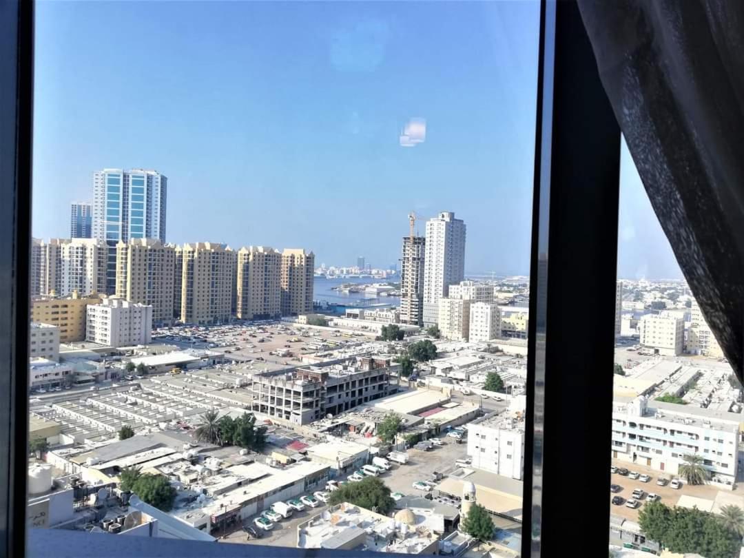 Crown Palace Hotel Ajman Bagian luar foto