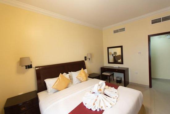 Crown Palace Hotel Ajman Bagian luar foto